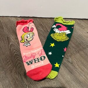 LAST ONE! Grinch and Cindy Lou-Who Ruffled Crew Socks- Unisex Size 9-11- NEW